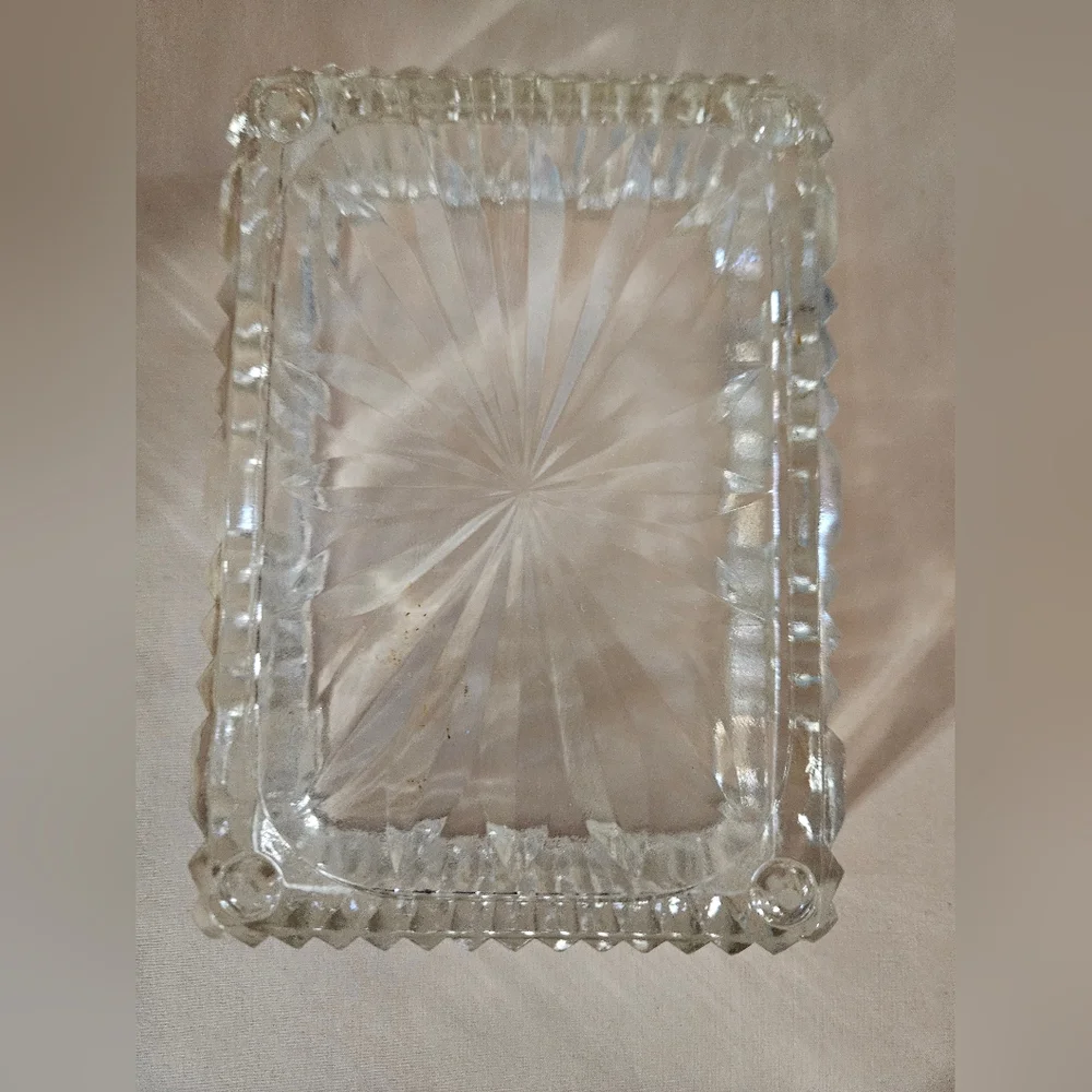 Elegant Clear Glass Soap Dish